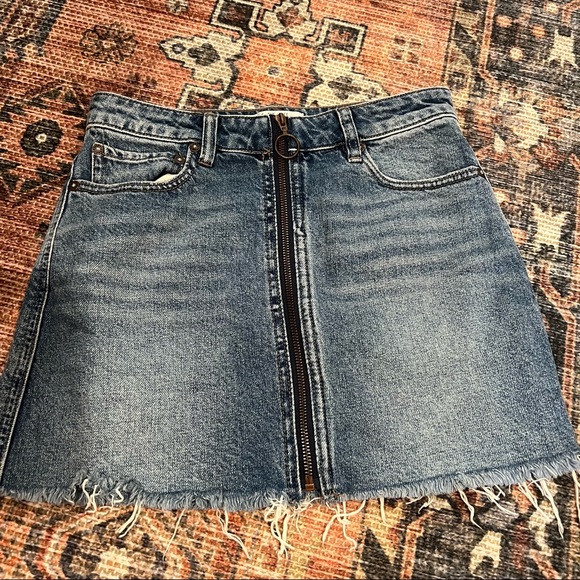 Free People We the Free Zip Front Denim Skirt size 24 - Picture 5 of 8